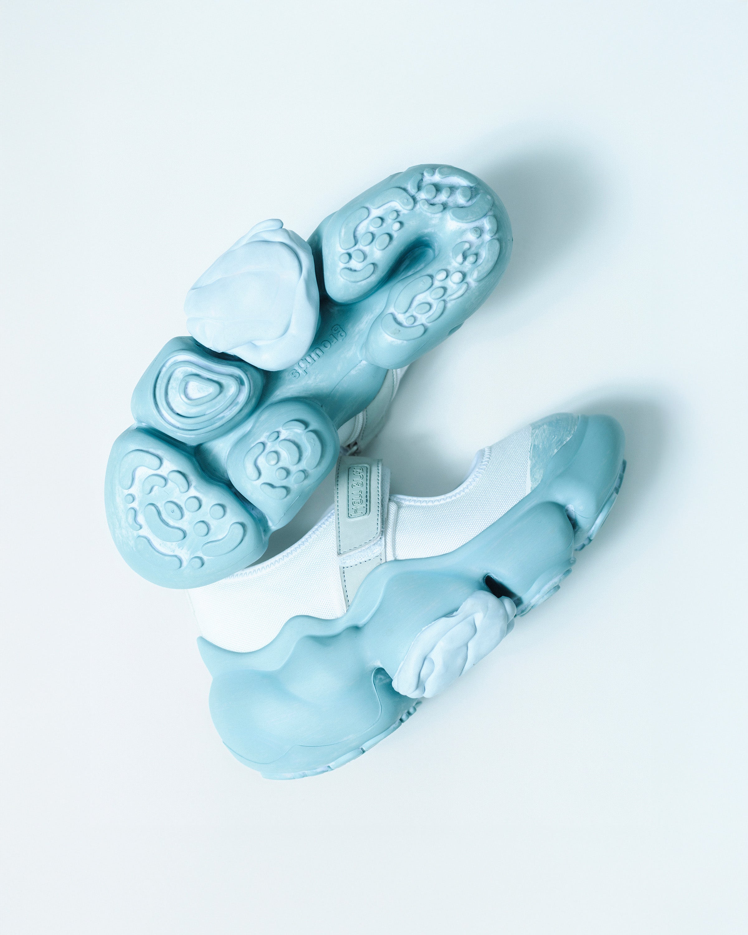 25,5cm　MOOPIE×HELL BLAU（WHITE/ICE PAINT） MOOPIE×HELL BLAU（WHITE/ICE PAINT）