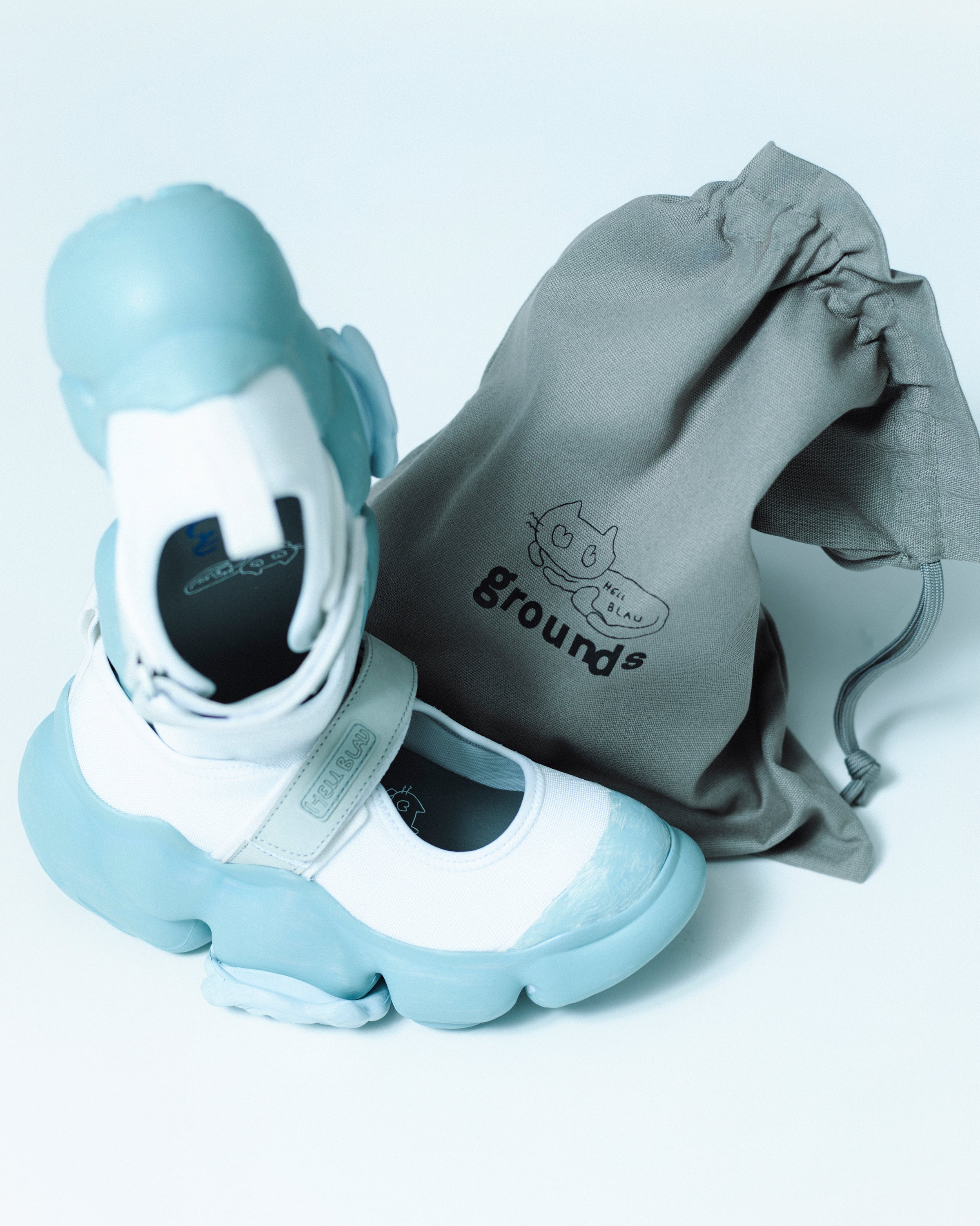 MOOPIE×HELL BLAU（WHITE/ICE PAINT）